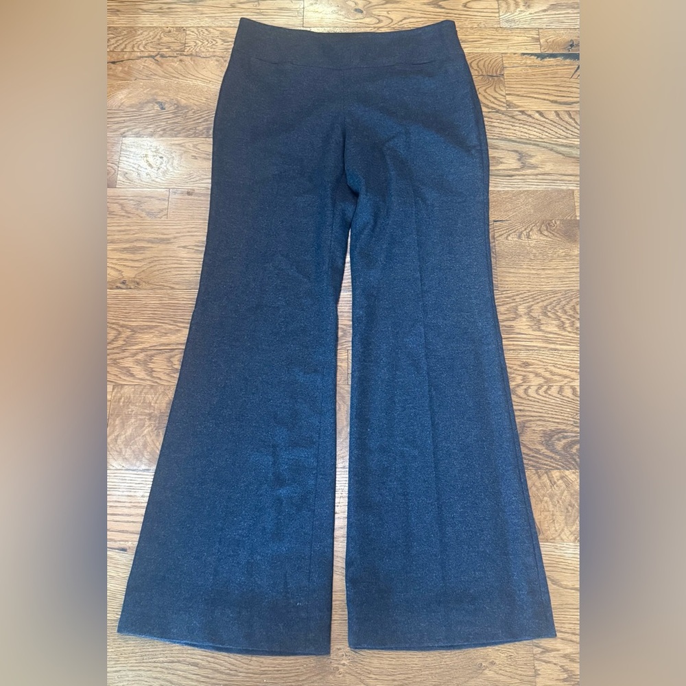 Burberry London wool/Cashmere slight bootcut pants. Charcoal. Sz UK 10/ US 8.